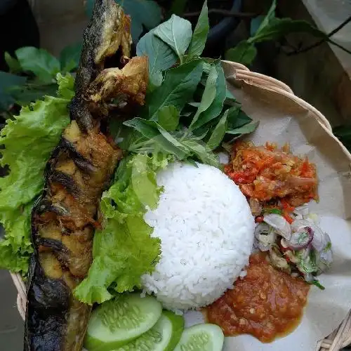 Gambar Makanan Pecel Pincuk Jawa Ayam Bakar Madu Mbak Dita, Bali Cliff 5