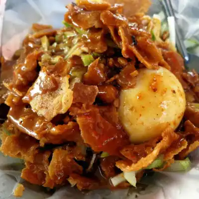 Nasi Ayam & Rojak Alia