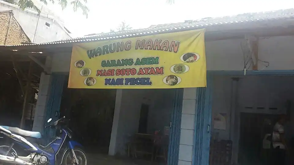 WM. Soto Ayam Kampung & Garang Asem Mbok Tarmo