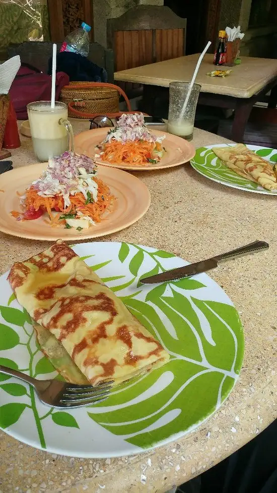 Gambar Makanan Ibu Putu's Warung 4