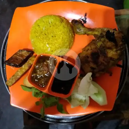 Gambar Makanan Nasi Kuning Bambu Laut Belawan 1