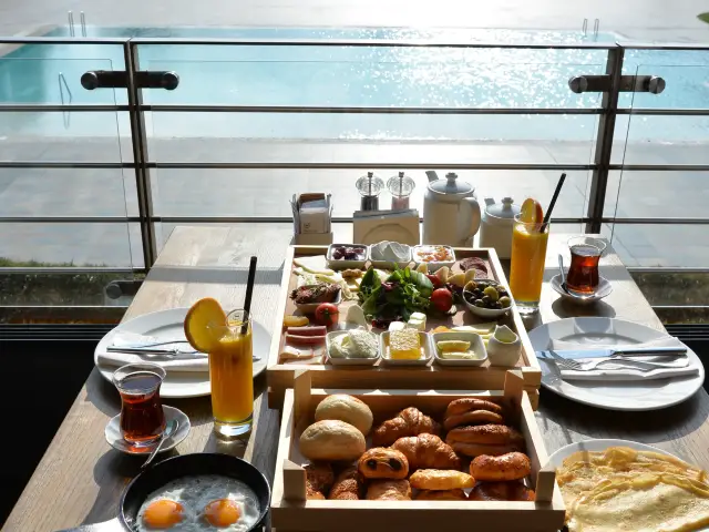 CookBook Restaurant - Sheraton İstanbul Ataköy Hotel'nin yemek ve ambiyans fotoğrafları 7