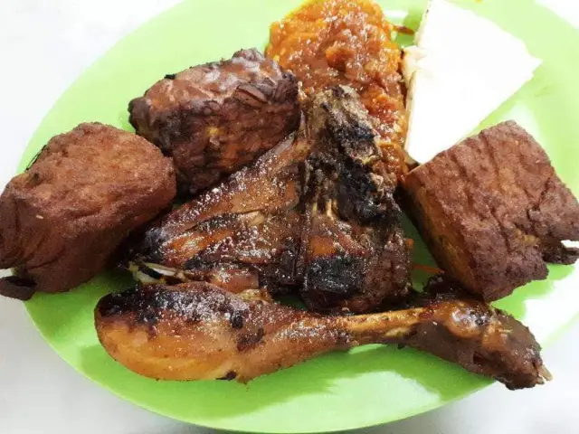 Gambar Makanan Ayam Goreng Tiga Rasa 12