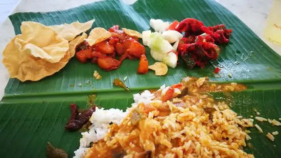 Raj's Banana Leaf Food Photo 1