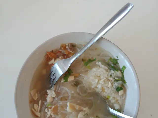 Gambar Makanan Sop Ayam Pak Min Klaten 7