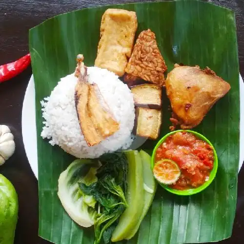 Gambar Makanan Warung Ipunk Lalapan Dan Bakso, Sanur Kaja Denpasar Selatan 11