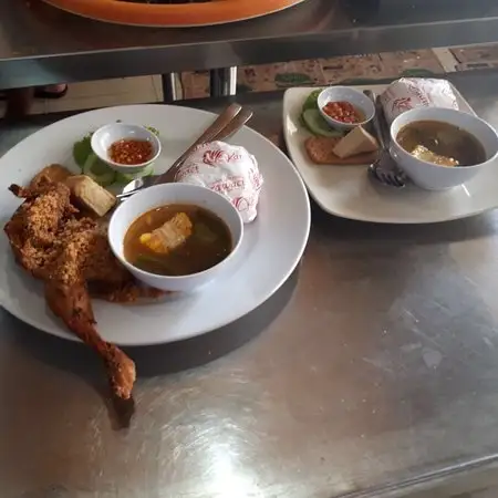 Gambar Makanan Ayam Goreng Karawaci Otista 8