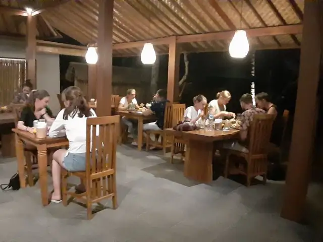 Gambar Makanan Warung Umah Bali 17