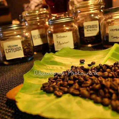 Gambar Makanan Opatan Coffee Shop 18