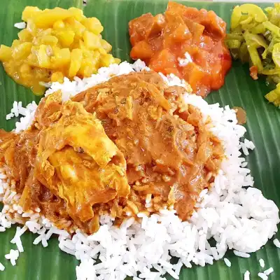 Puchong Mess Banana Leaf Rice