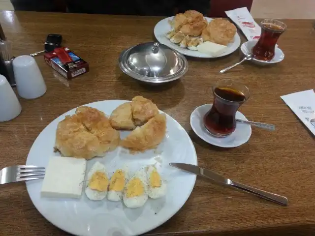 Karşıyakalı Salih Kahvaltı & Restaurant'nin yemek ve ambiyans fotoğrafları 16