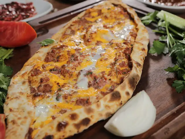 Çıtır Lahmacun Abdullah Usta Pide & Mangal & Pizza'nin yemek ve ambiyans fotoğrafları 1