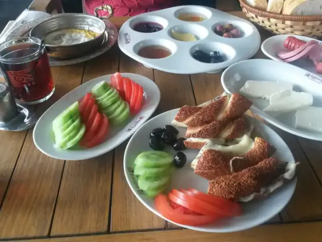 Agora Çaycisi'nin yemek ve ambiyans fotoğrafları 1