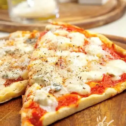 Gambar Makanan Delizioso Italia Pizza & Pasta (Restaurant), Kuta 20