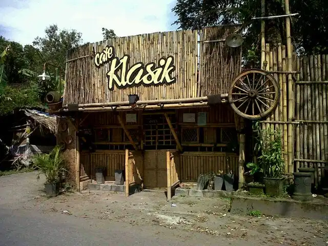 Warung Dan Cafe Klasik