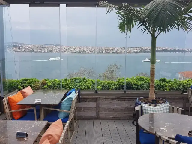 Lulu Hookah Lounge - Zimmer Hotel Bosphorus'nin yemek ve ambiyans fotoğrafları 3