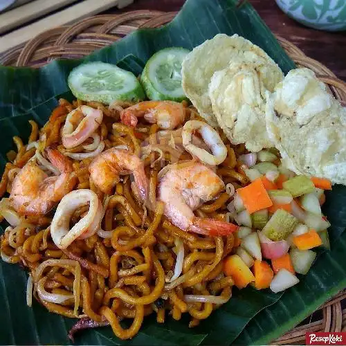 Gambar Makanan ZAKIR KUPIE & MIE ACEH 3, Jln Riau No 48 Tampan 18