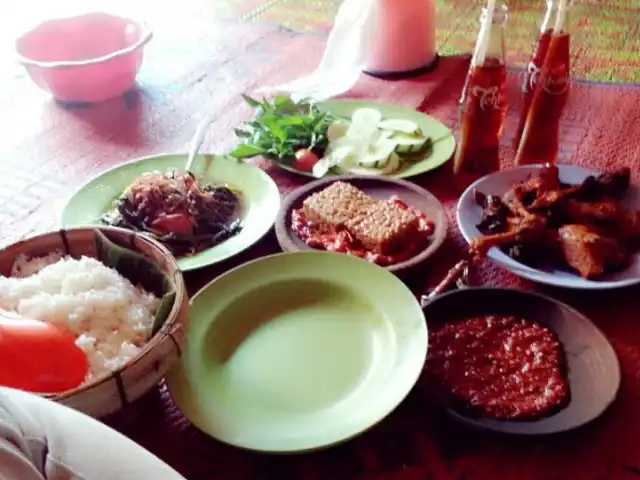 Gambar Makanan Warung Lesehan Pak H. Sholeh 16