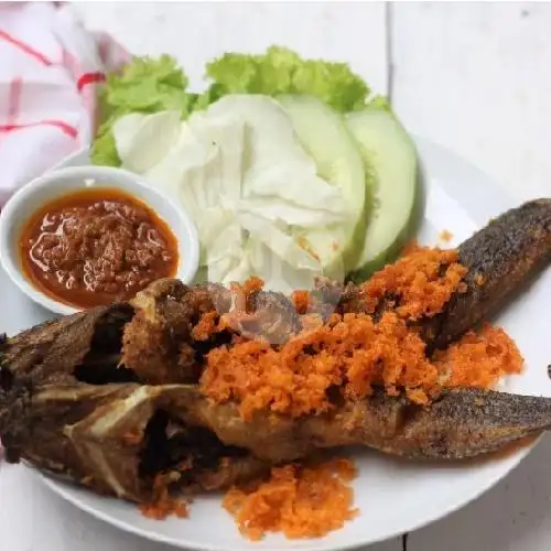 Gambar Makanan Pecel Lele Podo Rupo Bedo Roso(Jln Buluh) 3