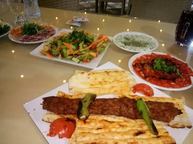 Dostlar Kebab'nin yemek ve ambiyans fotoğrafları 2