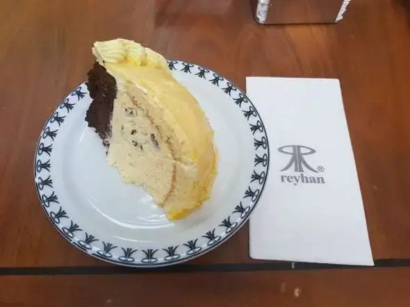 Reyhan Pastanesi'nin yemek ve ambiyans fotoğrafları 31