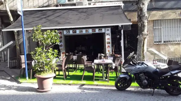 Pierre Loti Street Cafe &amp; Restaurant'nin yemek ve ambiyans fotoğrafları 1