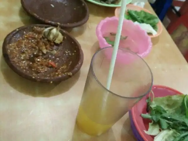 Gambar Makanan Spesial Belut Surabaya H. Poer 8