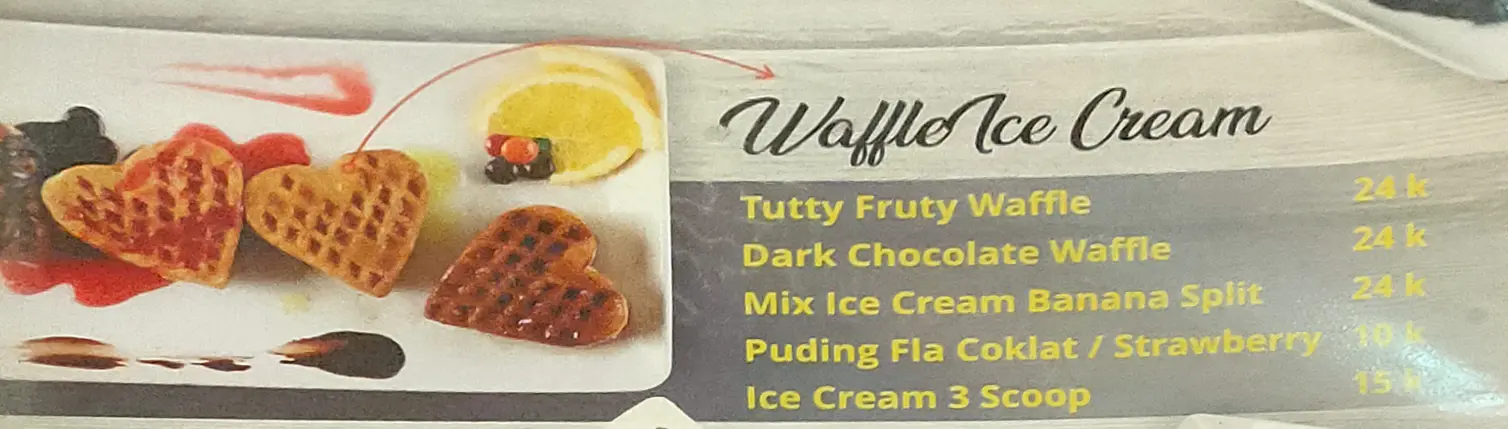 Waffle Ice Cream Wakul Suroboyo