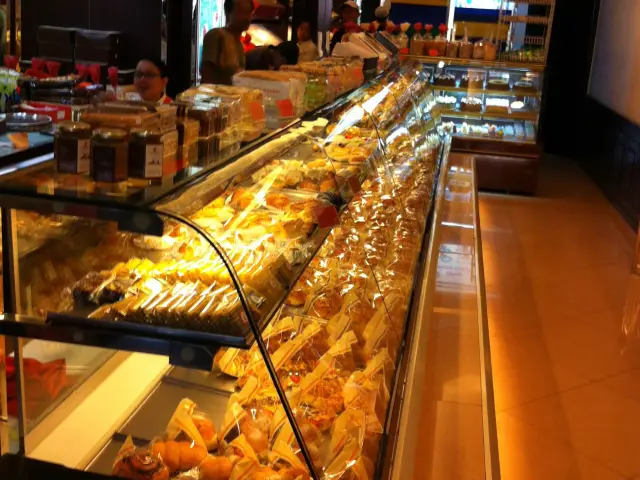 Gambar Makanan Holland Bakery 16