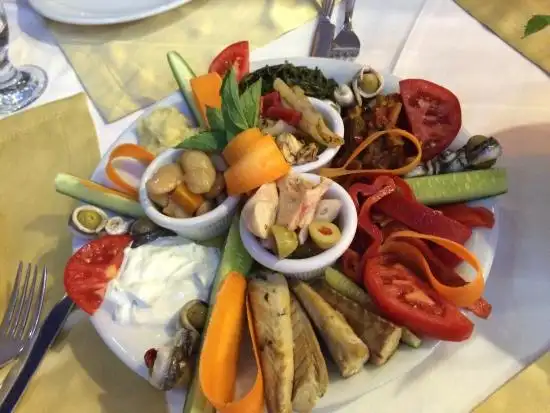 Marmara Balik Restaurant'nin yemek ve ambiyans fotoğrafları 2