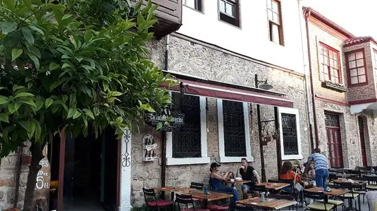 Tarihi Eminönü Kahvecisi
