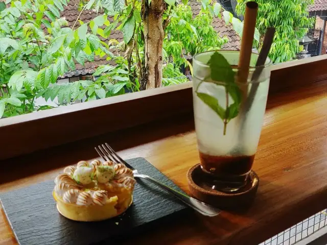 Gambar Makanan Caramel Ubud 5