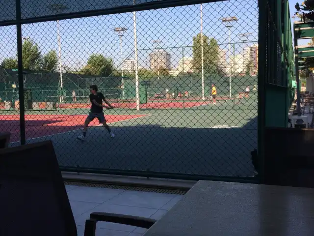 Buyuk Kulup Tenis Cafe'nin yemek ve ambiyans fotoğrafları 3