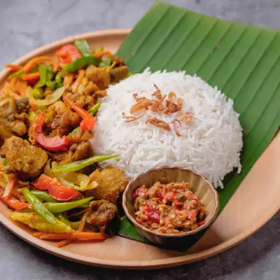 Nasi Ayam Goreng Kunyit Lagenda