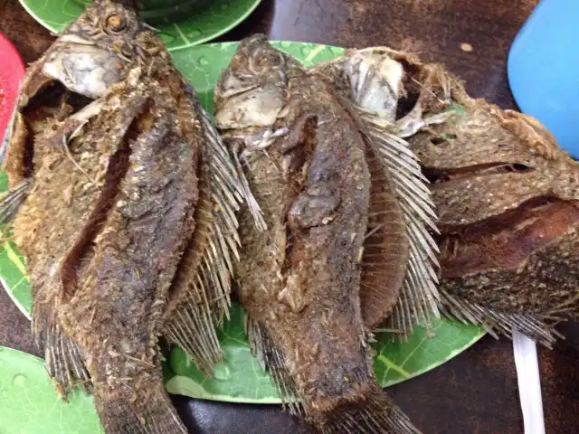 Gambar Makanan Ikan Nila Pak Ugi 19