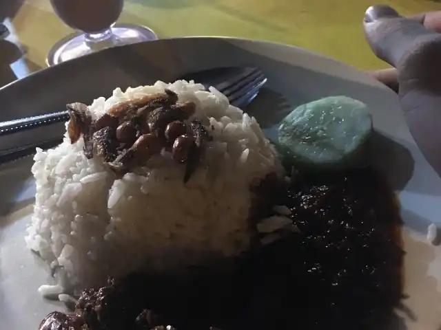 Nasi Lemak Terbaik Belakang McD Food Photo 3