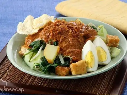 Gado Gado Ulek Mutiara, Karuwisi