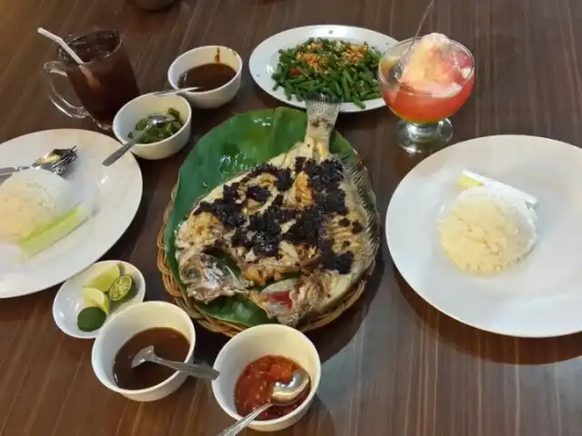 Gambar Makanan Dinar Seafood & Ayam Goreng 16