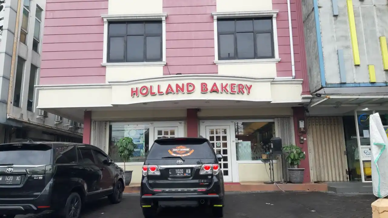 Holland Bakery