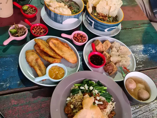 Gambar Makanan Sallo Innyan Seafood & Ikan Bakar 1