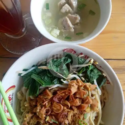 Gambar Makanan Warung Bakso & Mie Ayam Wonogiri, Jambu Air 4