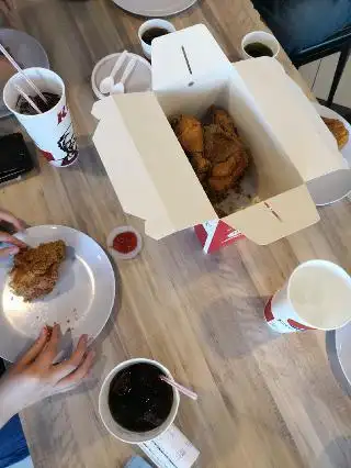 KFC Desa Ria Sungai Ara