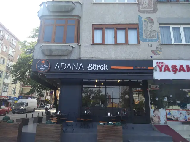 Adana Börek'nin yemek ve ambiyans fotoğrafları 2