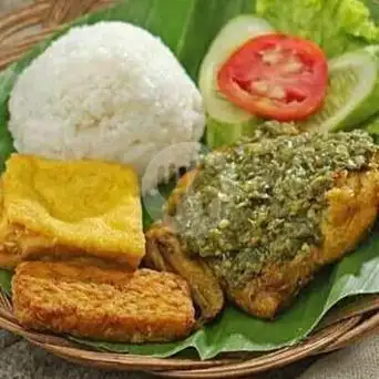 Gambar Makanan Ayam Geprek Putri Bungsu, Tegal Lega 2