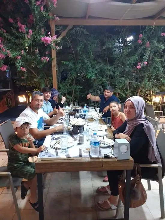 Demiroğlu Meşhur Ortaklar Çöpşiş'nin yemek ve ambiyans fotoğrafları 26