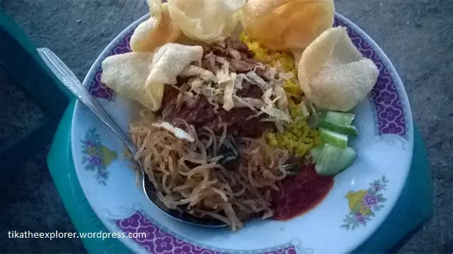 Gambar Makanan Nasi Kuning Sumur Bandung 2