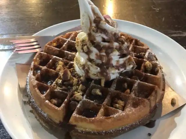 Dot Cafe: Waffles & Desserts Food Photo 14