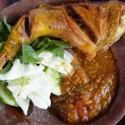 Gambar Makanan Warung Pecel Lele Hafiz, Bekasi Raya 3