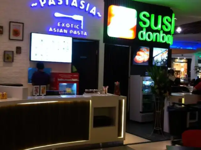 Sushi Donburi