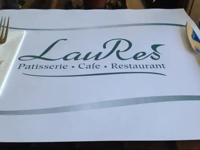 Laures Cafe & Restaurant'nin yemek ve ambiyans fotoğrafları 9